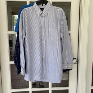 Men’s blue stripped shirt